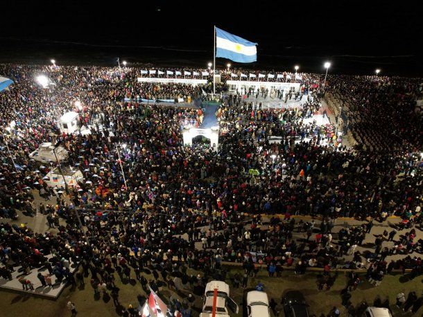 Sin la presencia de funcionarios de Nación, se realizó la vigilia por los caídos en Malvinas