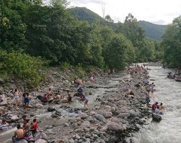 Un nene murió ahogado por una repentina crecida en el río
