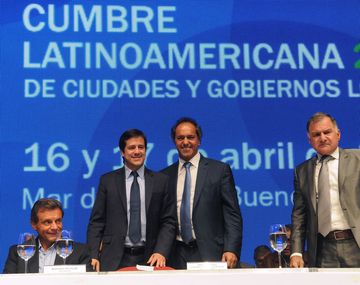 Scioli: Es tiempo de los gobiernos locales