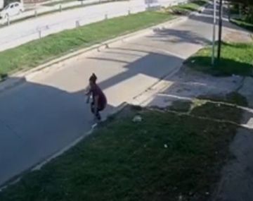 Video: así fueron los segundos previos a que una beba fuera atropellada por ladrones en fuga