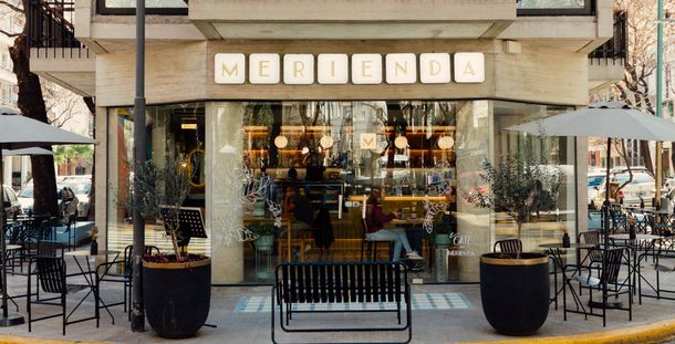 El restaurante de Palermo que recrea los sabores de las merienda de antes con un estilo propio