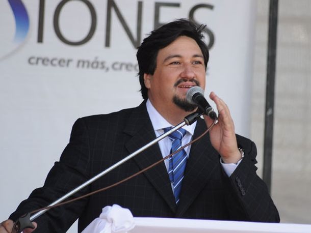 Acusan al gobierno de Misiones de gastar 830 mil pesos en redes sociales