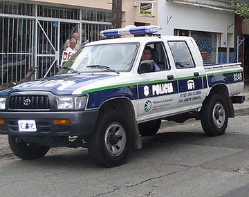 Se resistió a un asalto arriba de su auto y lo balearon  en el tórax
