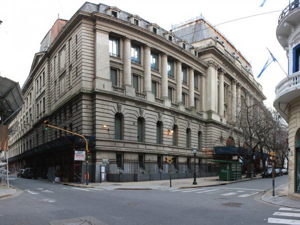 Alumnos del Nacional Buenos Aires tomaron el Colegio en la previa a la Marcha Universitaria