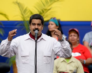 La oposición dice que logró validar firmas para revocatorio contra Maduro