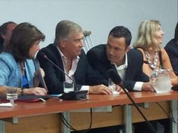 diputados de la oposicion se reunieron en el congreso diputados de la oposicion se reunieron en el congreso