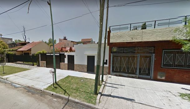 Violenta entradera en Lomas de Zamora: retuvieron a una familia e hirieron a un hombre al escapar