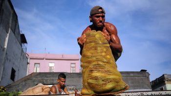 el vaticano espera que estados unidos levante el embargo a cuba tras la visita del papa el vaticano espera que estados unidos levante el embargo a cuba tras la visita del papa