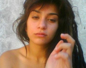 {altText(Detuvieron al tercero de los acusados por la muerte de Lucía Pérez.,#FilosofíaAplicada El shock debe continuar)}