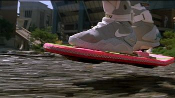 ¡al fin llego! el skate volador de volver al futuro ya es real ¡al fin llego! el skate volador de volver al futuro ya es real