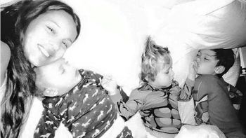 Pampita y sus hijos Pampita y sus hijos