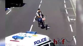 Robó un baúl y lo pisó la policía con el auto Robó un baúl y lo pisó la policía con el auto