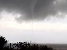 una tromba marina golpeo en mar de las pampas una tromba marina golpeo en mar de las pampas