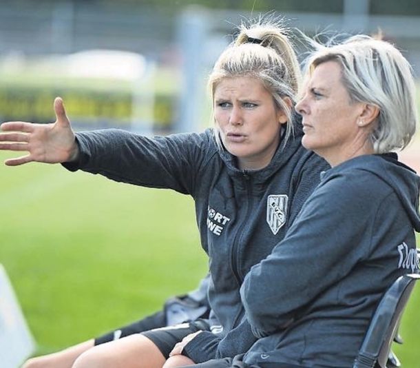 La ácida respuesta de una Imke Wübbenhorst ante una pregunta que no le gustó: Por el tamaño de su pene