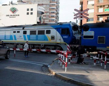Una formación del San Martín arrolló a una mujer en Villa del Parque