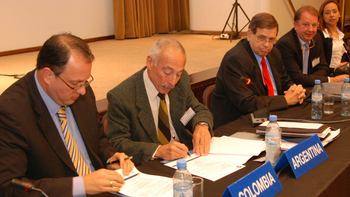 lavado: la uif cruzara informacion con colombia lavado: la uif cruzara informacion con colombia