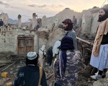 Fotos y videos del fuerte terremoto que sacudió a Afganistán