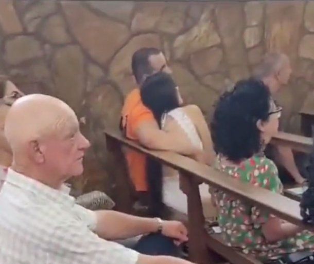 Viral: descubrió a su marido con la amante en una iglesia y todo terminó en escándalo