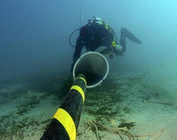 Tensión entre Estados Unidos y China por un cable submarino y supuesto espionaje