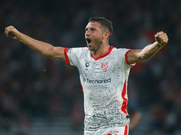 El segundo para Gustavo Costas: Adrián Maravilla Martínez será jugador de Racing