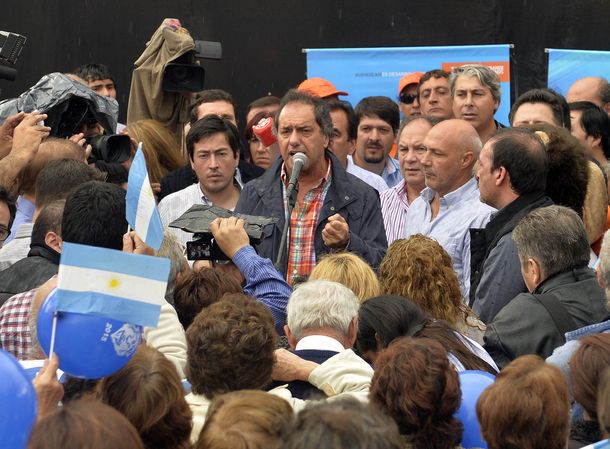 El peronismo prepara un acto masivo en apoyo a Scioli