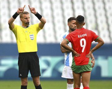 La decisión con el arbitro que dirigió el escandaloso Argentina-Marruecos