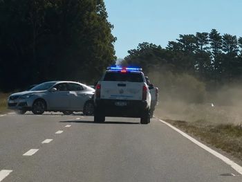 Fuga, choque, tiroteo y bombas molotov en Junín