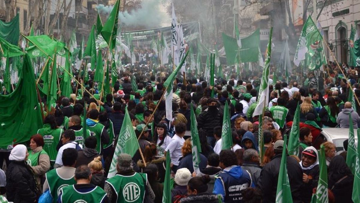 Justicia suspende Día del Trabajador del Estado