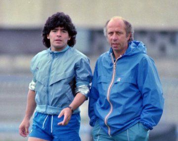 La insólita comparación del ex DT de Nápoli sobre Diego Maradona