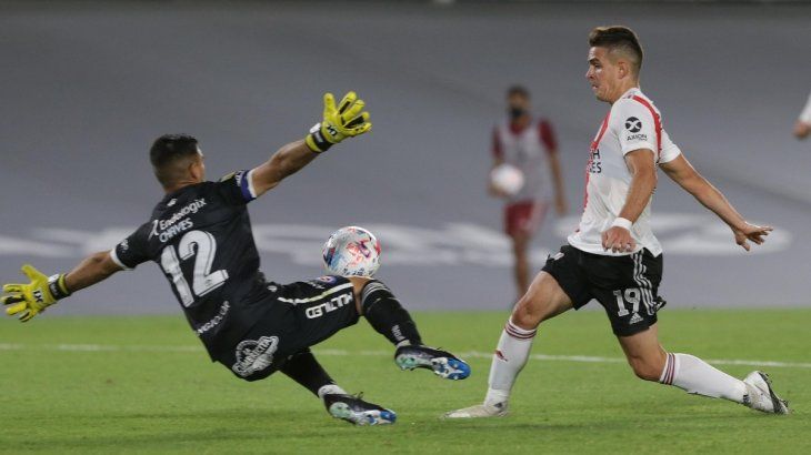 El arquero de Argentinos Juniors se desgarró a menos de un mes de enfrentar a River