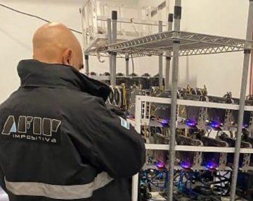 AFIP desarticuló dos granjas de criptomonedas clandestinas en Córdoba