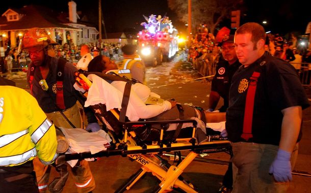 Un conductor atropelló a una multitud en Nueva Orleans - Crédito: theadvocate.com