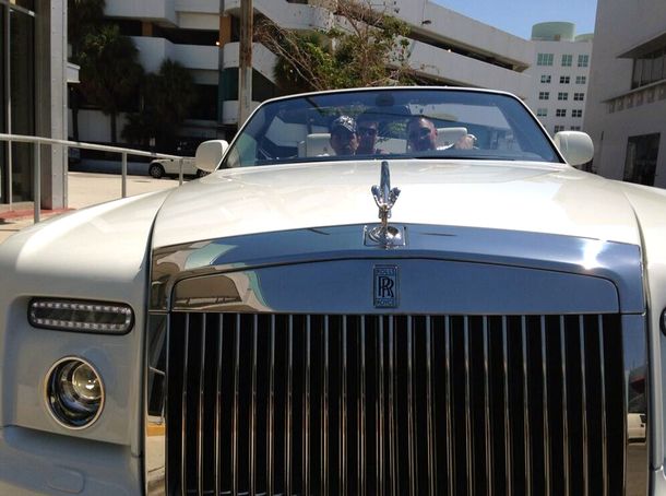 Las fotos de las lujosas vacaciones de Ricardo Fort y su novio en Miami