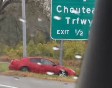 Se rieron de un accidentado y chocaron