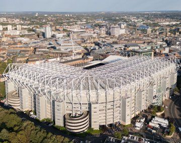 Insólito: un club de la Premier League vende su estadio y seguirá usándolo como inquilino