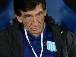 Gustavo Costas puso en duda su futuro en Racing tras la eliminación Gustavo Costas puso en duda su futuro en Racing tras la eliminación