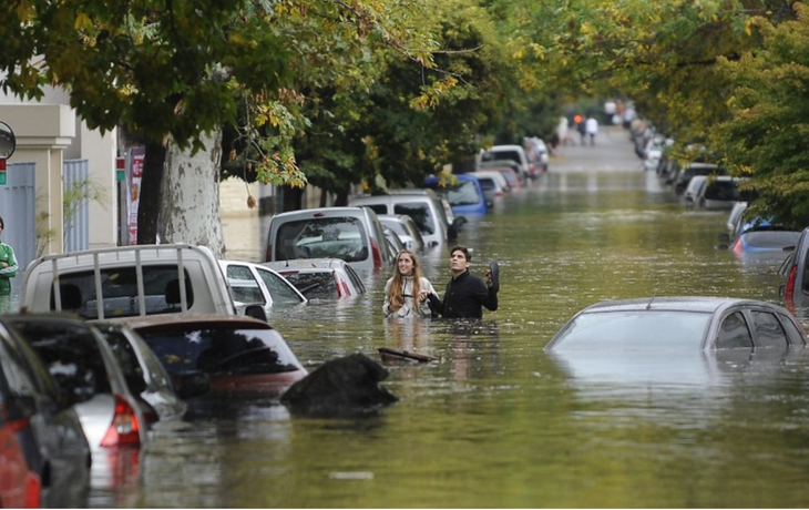 Alarma en La Plata por el temporal: los vecinos temen otra inundación 