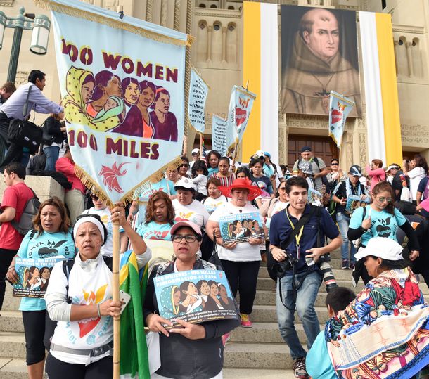 Mujeres piden al Papa ayuda para inmigrantes en EE.UU.