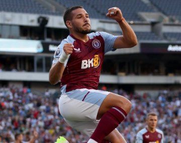 El doblete de Buendía en el empate entre Aston Villa y Newcastle