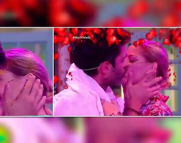 El beso de Mariano Martínez y Carina Zampini
