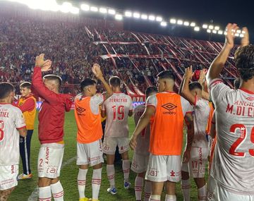 Argentinos goleó a Godoy Cruz