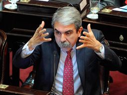 anibal fernandez: la cautelar es un bochorno historico anibal fernandez: la cautelar es un bochorno historico