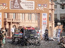 Arrancó el Dakar: gran desfile desde Tecnópolis a la Plaza de Mayo
