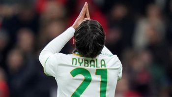 el presente de dybala: quedo afuera del mundial y su futuro en roma es incierto el presente de dybala: quedo afuera del mundial y su futuro en roma es incierto