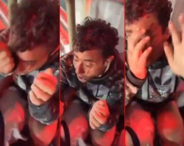 Pedí perdón: la frase del barra de Independiente que golpeaba a un chileno