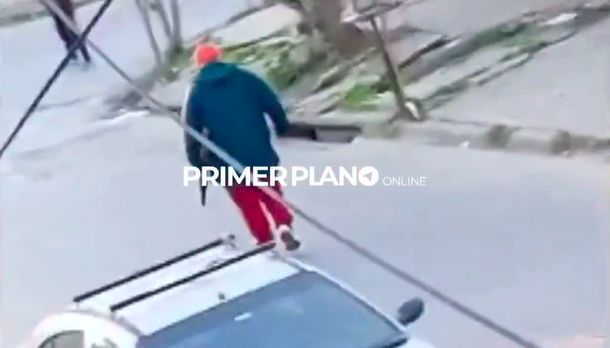 Loma Hermosa: salió a la calle con una ametralladora para amenazar a deudores