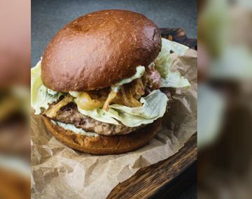 ¿Te animarías a probar esta hamburguesa?