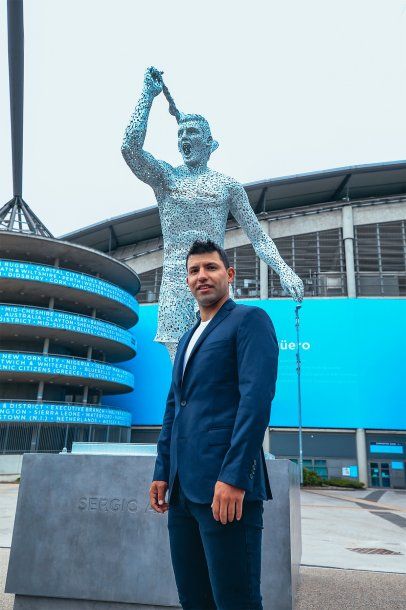 Así es la estatua con la que el Manchester City rinde homenaje al Kun Agüero