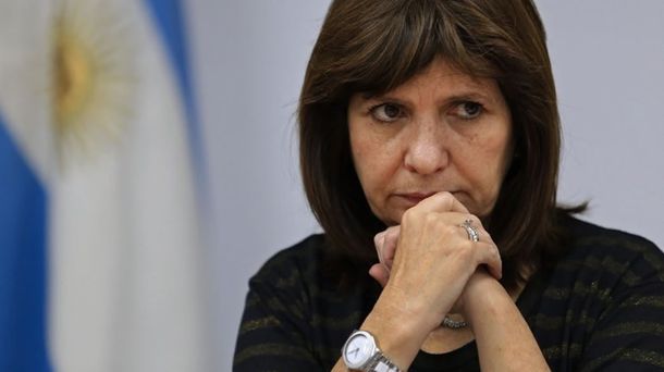 Bullrich recibirá este lunes a Sabbatella tras el ataque a militantes de Nuevo Encuentro