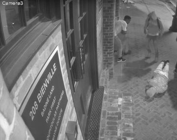 Los golpearon brutalmente para robarles en Nueva Orleans